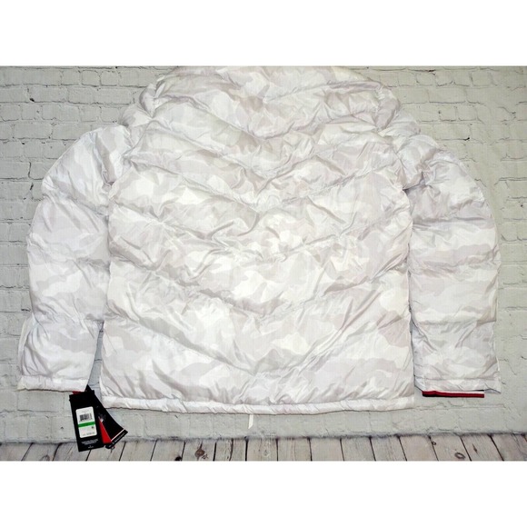 Tommy Hilfiger Men's Midweight Chevron Quilted, Large, Tonal White Camo w/Bib, L - Picture 3 of 11